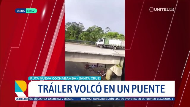 Conductor resultó herido luego de que un tráiler volcara y cayera de un puente en la ruta nueva entre Cochabamba y Santa Cruz