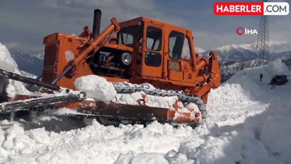 Macahel Geçidi'nde Karla Mücadele 10. Güne Girdi