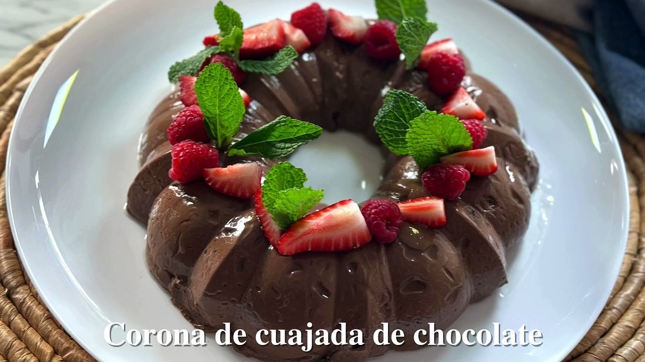 Corona de cuajada de chocolate