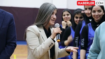 Van'da Kadın Voleybol Takımları Arasında Dostluk Maçı