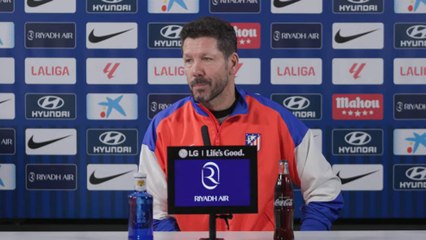 Simeone: "Menos mal que nunca he ganado en Barcelona, así sigue ahí el desafío"