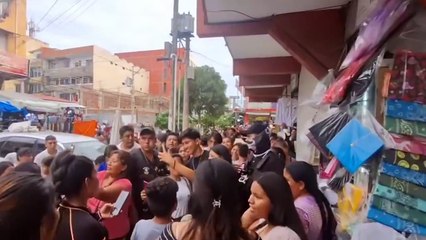 Miguelito Terceros desató furor al visitar el mercado antiguo La Ramada