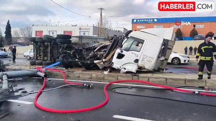 Refüje Çarpan Tır Devrildi: 1 Yaralı