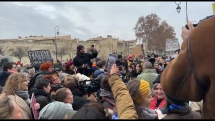 Pelicot, femministe contro le sentenze "clementi": Giustizia vergogna