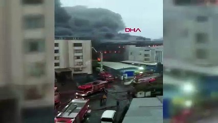 Beylikdüzü'nde büyük yangın! Dumanlar bütün İstanbul'dan görülüyor!