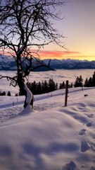SUPERBE SUNSET enneigé en Suisse