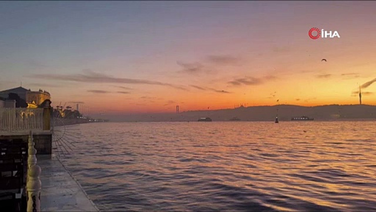 Çanakkale ve İstanbul Boğazı Sis Nedeniyle Çift Taraflı Trafiğe Kapatıldı