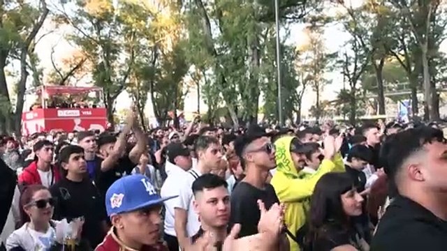 De la plaza al estadio: la generación de músicos argentinos que pisa fuerte