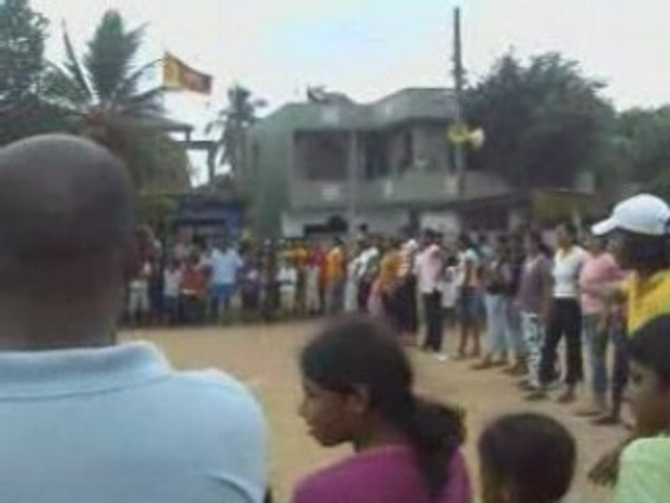 Egg race1