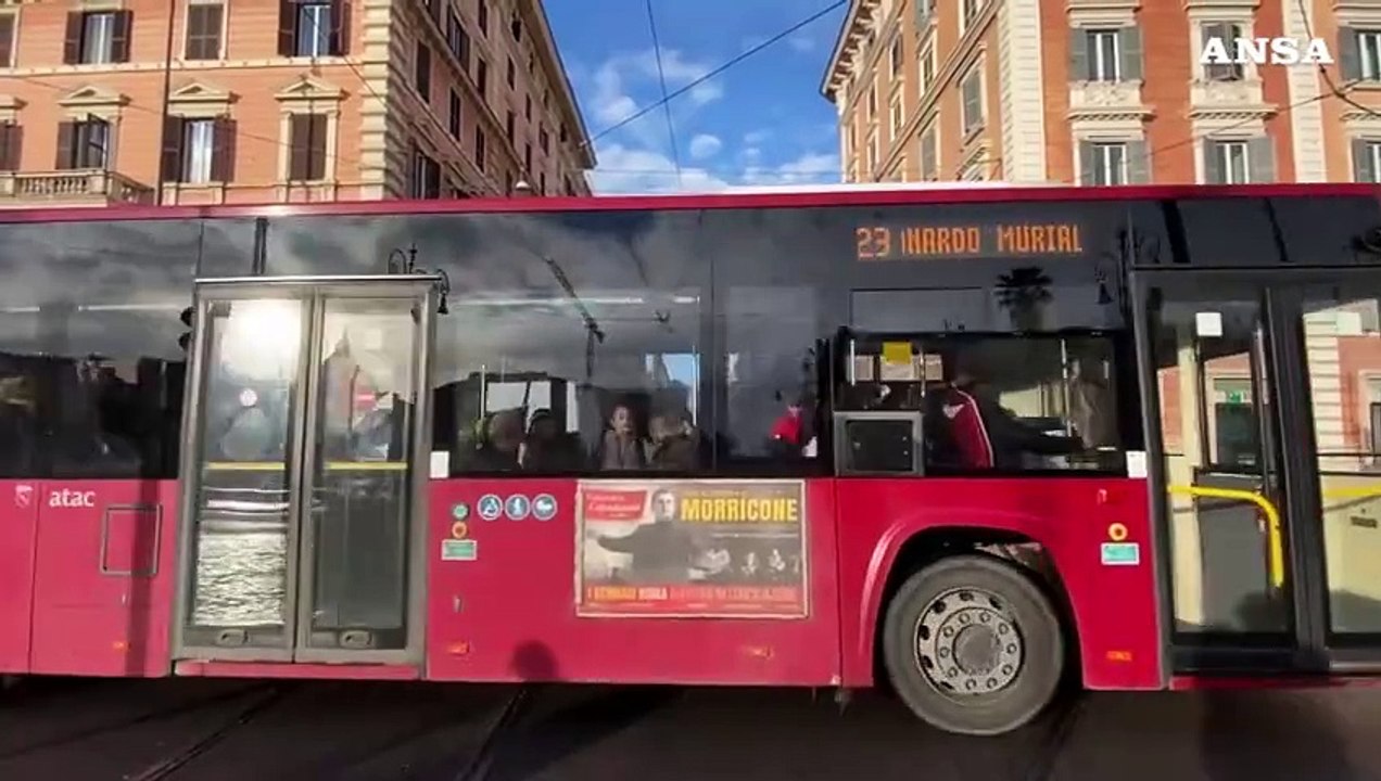 Giubileo, riapre Piazza Risorgimento: spazio semipedonale e punti di verde