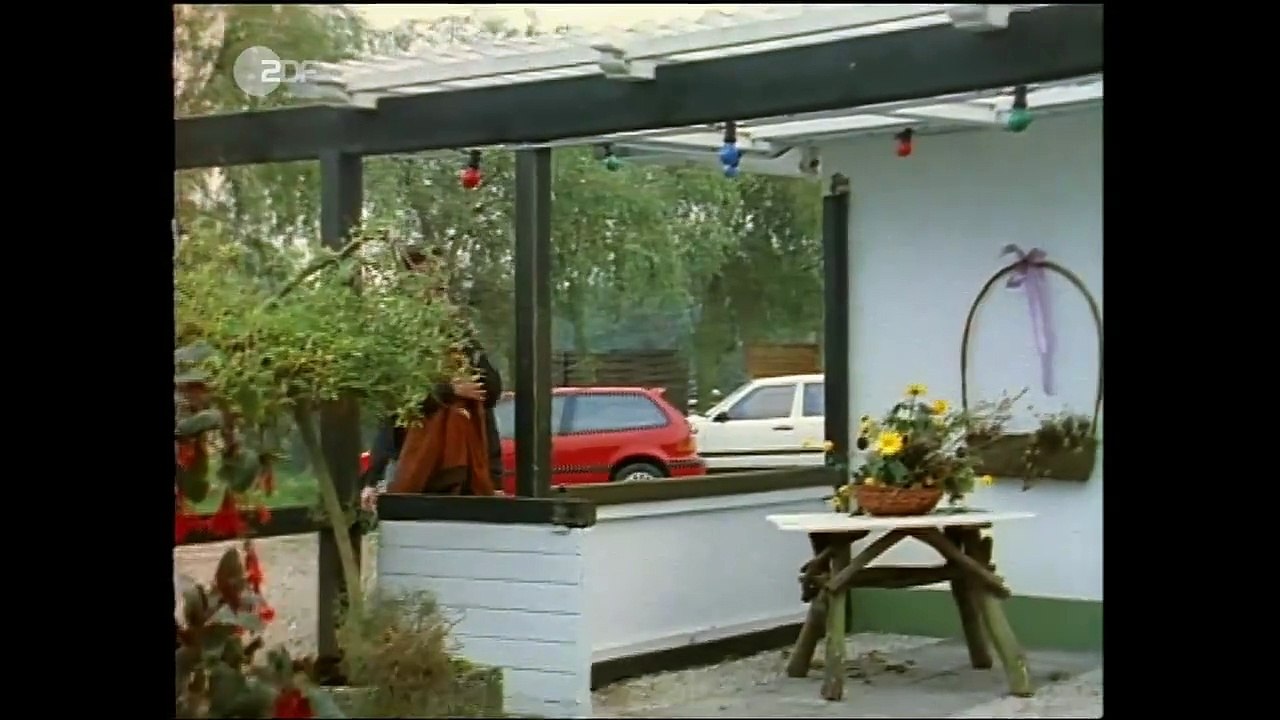 S04E09 - Neue Verhältnisse