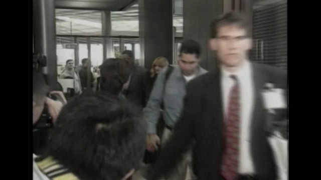 Cubs embrace Sosa as slugger acknowledges past 'mistakes'