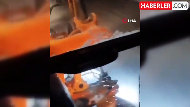 Yüksekova-Dağlıca Karayolu Kar Nedeniyle Trafiğe Kapandı