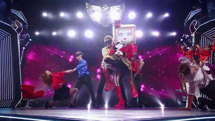 Miss Television performing “Manatsu no Yo no Yume”