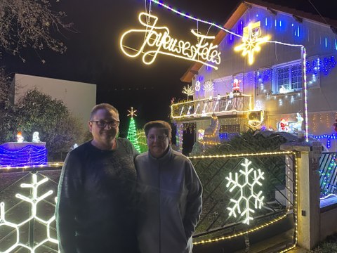 Une maison illuminée de Lure insuffle la magie de Noël