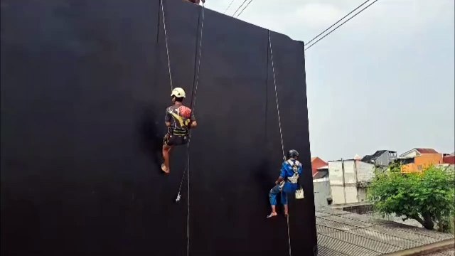 Layanan Pengecatan Gedung Tinggi dengan Hasil yang Memuaskan