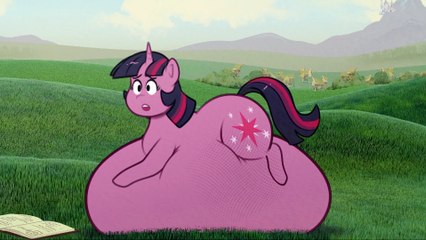 Twilight Sparkle Belly Inflation Animation ✨ | MLP FIM Parody