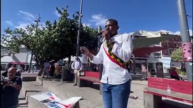 Mobilisation à Saint-Denis pour soutenir Mayotte