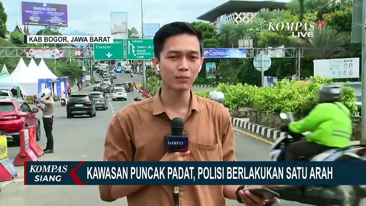 Libur Nataru, Arus Lalu Lintas Menuju Puncak Macet