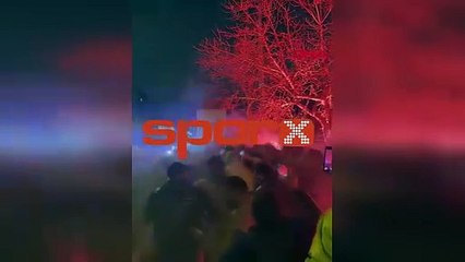 Ali Koç ve futbolculara protesto