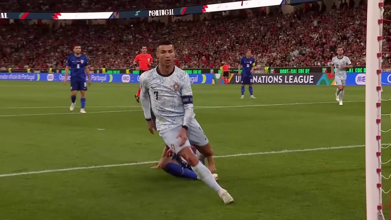 Watch Cristiano Ronaldo’s 900th goal from all angles! [9KXHnqrXZhk]