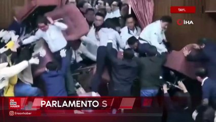 Tayvan parlamentosu savaş alanına döndü