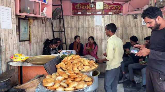 Most Popular Breakfast Of Ranchi । Samosa, Dhuska, Kachori Price ₹ 10/- Only । Indian Street Food