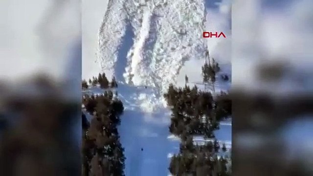 Erzurum Palandöken Dağı'ndaki çığ anı kamerada