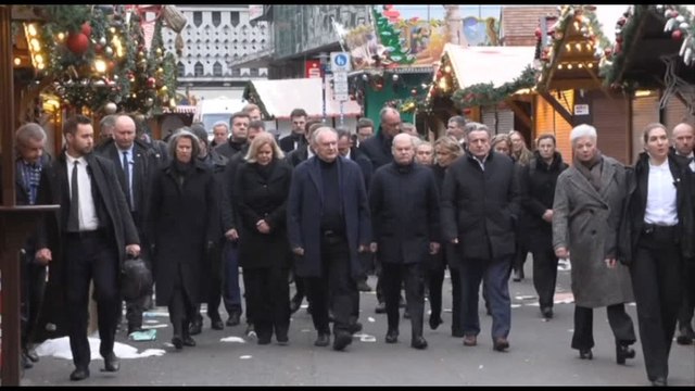 Scholz visita il luogo dell'attacco al mercatino di Natale