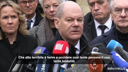 Olaf Scholz condanna il "terribile atto" al mercatino di Natale