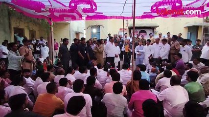 संतोष देशमुखांच्या कुटुंबाला अजितदादांनी काय शब्द दिला
