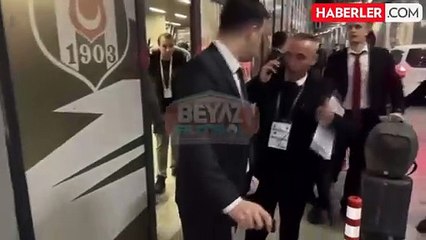 Hakem Cihan Aydın, maçını yönettiği Beşiktaş'ın formasını imzaladı