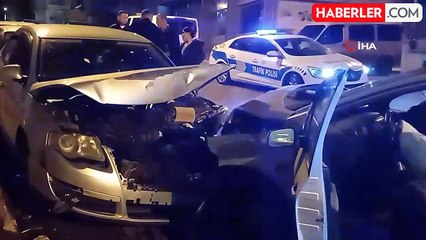 Park Halindeki Araçlara Çarpan Sürücü Kayıplara Karıştı