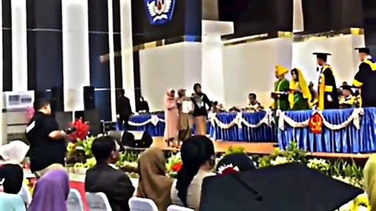 Saya ngedit ini sampe nangis, Semoga km bisa jdi orang sukses (Aamiin) terimaksih guru ⏩ sc ⏩ bang_iko26