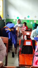 semoga bisa sukses meski ibu tak berada di sampingnya  #ibu  #perpisahansekolah  #wisuda sc ⏩ alwigelora1285