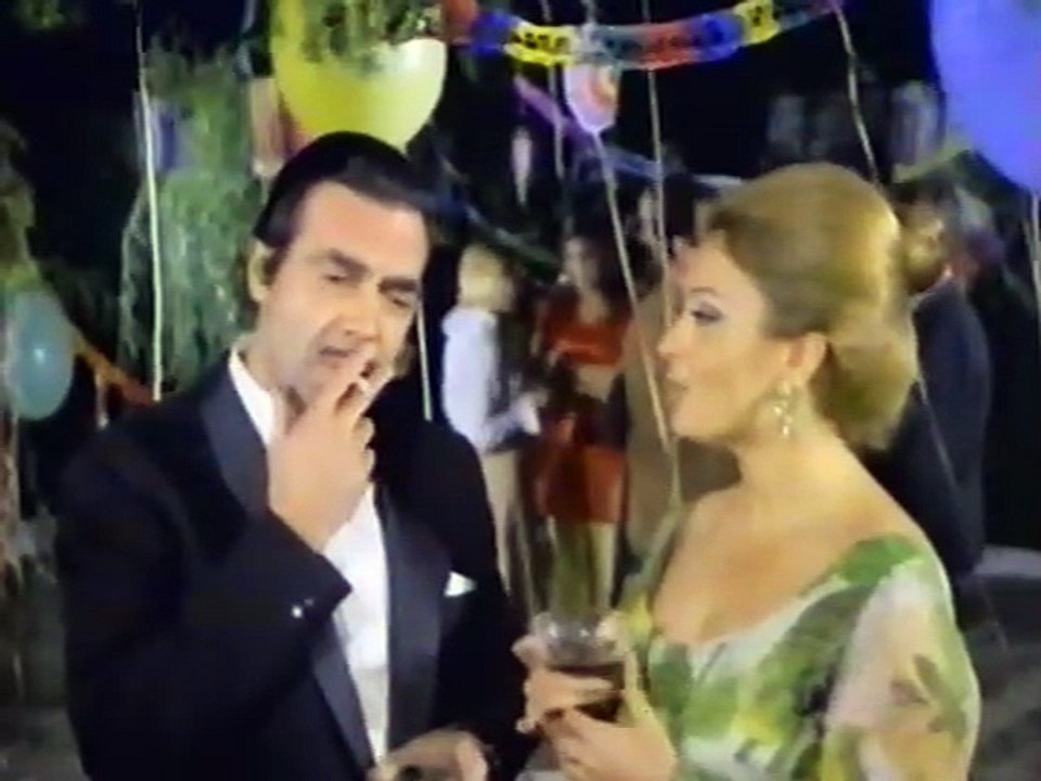 Bütün Aşklar Tatlı Başlar