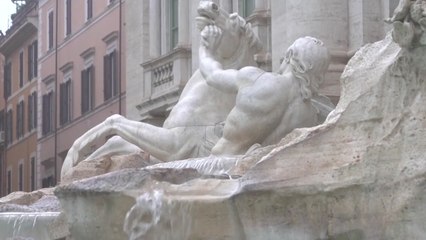 로마 관광 명소 트레비 분수, 복원 공사 마치고 재개방 / YTN