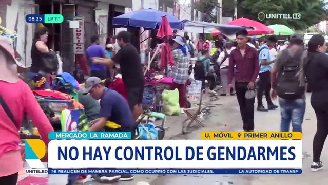 ​Caos en el mercado antiguo La Ramada: Comerciantes se asientan en espacios públicos y no hay presencia de gendarmes