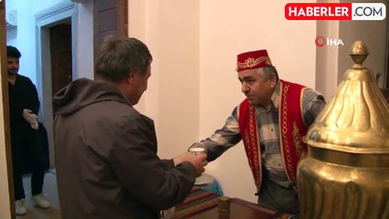 Esenler'de 11. Şeb-i Yelda'da Şiir Programı Düzenlendi