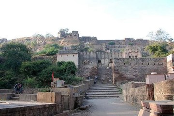 Video: रणथंभौर त्रिनेत्र गणेश मंदिर और दुर्ग में आज नो एंट्री, श्रद्धालु हो रहे परेशान, ये बड़ी वजह आई सामने