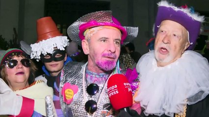 "Somos frikis de la Lotería y venimos a por el Gordo... ¡que no es tontería!"