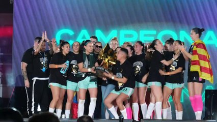 Jijantes y las Troncas se alzan con el trofeo de la Kings y Queens League en Tenerife