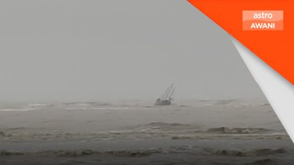 Kapal layar milik warga Rusia tersadai di Kuala Oya