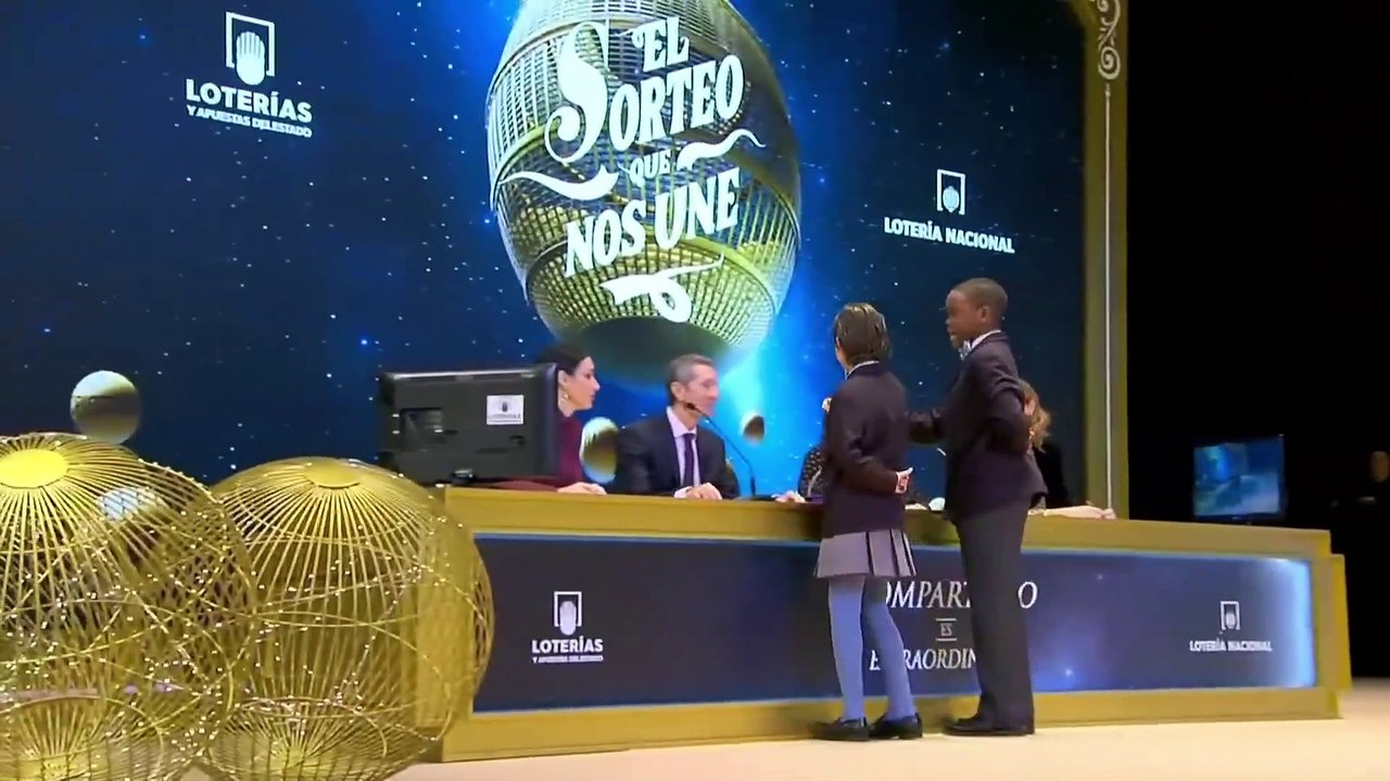 Quinto premio: 72853. Ha resultado premiado con uno de los ocho quintos premios que reparte el sorteo y que se recompensan con 6.000 euros por décimo