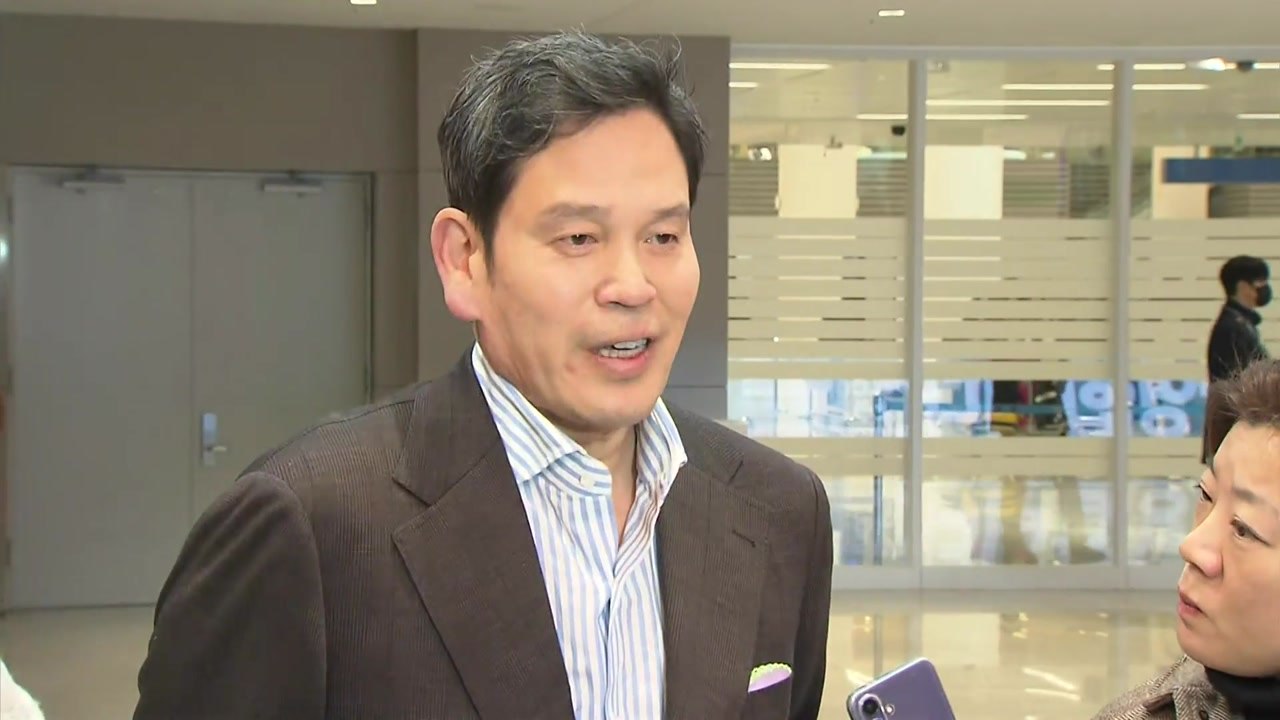 정용진, 트럼프 측근에 "한국 저력 있어...빨리 정상화될 것" / YTN