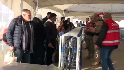 Suriyeli genç: Tüm mülteciler ülkesine dönsün, Türkler de bize gelsin