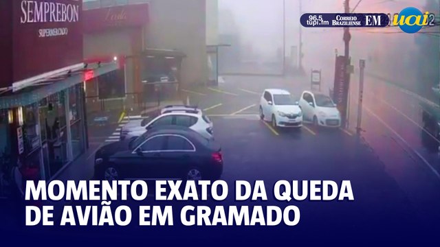 Câmera de segurança registra momento exato da queda de avião em Gramado