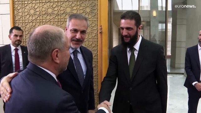 أحمد الشرع: لن نقبل بأي سلاح خارج نطاق الدولة سواء من الفصائل الثورية أو من قوات قسد