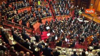 Standing ovation e fiori per Muti al termine del concerto di Natale