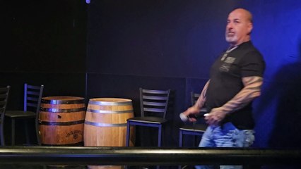 QUEEN - FAT BOTTOMED GIRLS (PERFORMED LIVE AT THE WESTERNER)